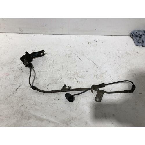 Toyota Hiace Super Custom Right Front ABS Sensor KZH100