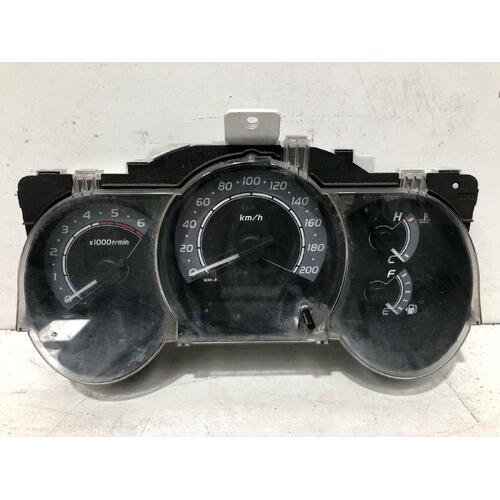 Toyota HILUX Instrument Cluster KUN16 Diesel 3.0 Manual SR 03/05-06/11