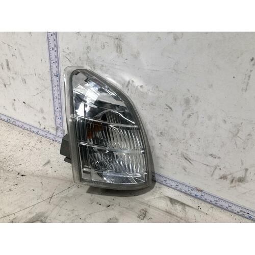 Nissan X-Trail Right Corner Light T30 10/2001-09/2007