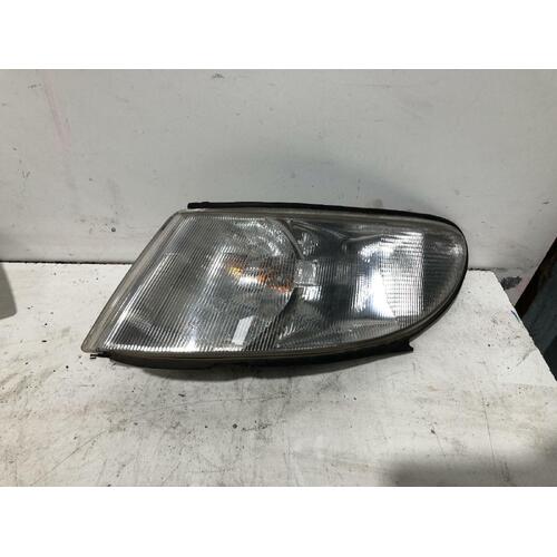 Saab 9 3 Left Corner Light 06/98-09/02