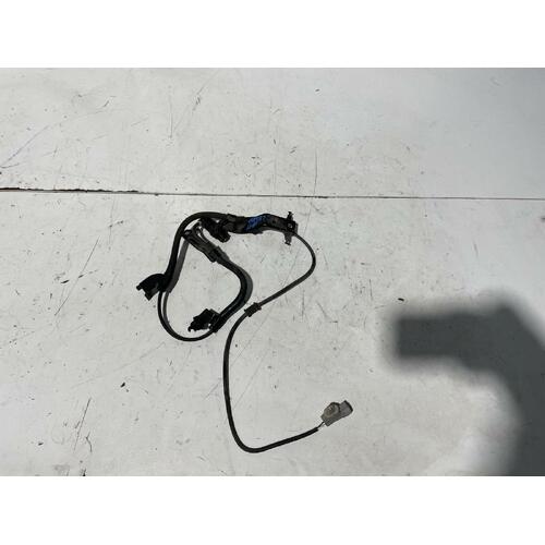 Toyota Hilux Left Front ABS Sensor KUN16 03/2005-08/2015