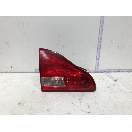 Toyota Avensis Left Rear Tailgate Light ACM20 12/2001-11/2003