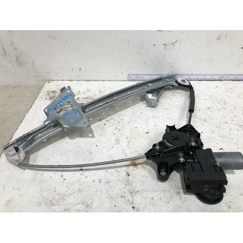 Toyota COROLLA Right Front Window Reg/Motor E210 07/18-21