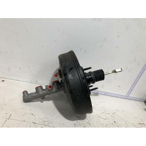 Toyota Estima Brake Booster with Master Cylinder MCR30 2000-2006