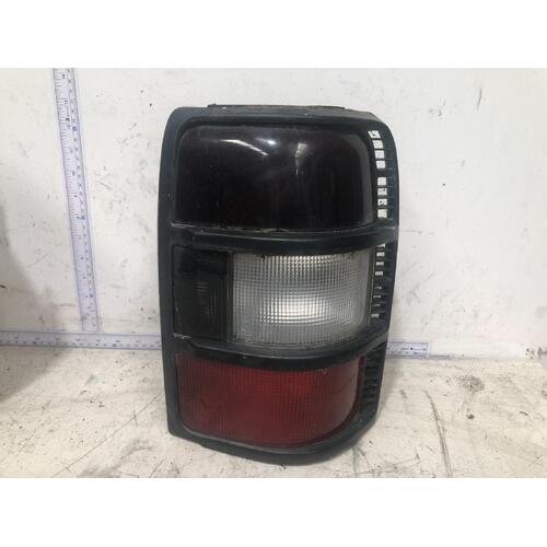 Mitsubishi Pajero Right Tail Light NH 05/1991-12/1993