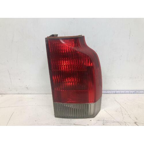 Volvo S70/V70/C70 Right Taillight 04/00-11/04 Wagon