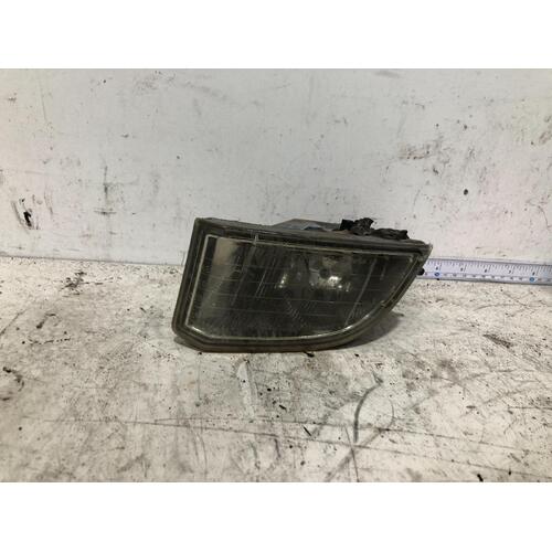 Toyota RAV4 Left Bumper Foglight ACA21 07/2000-07/2003