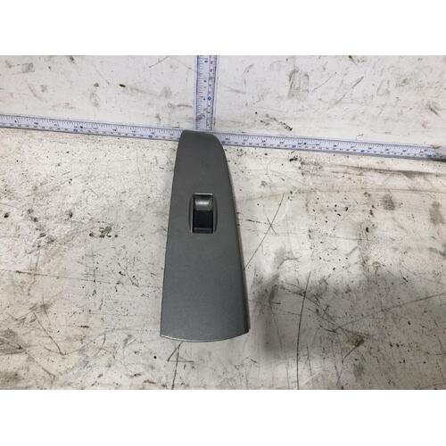 Toyota Prius Left Rear Window Switch NHW20 10/2003-05/2009