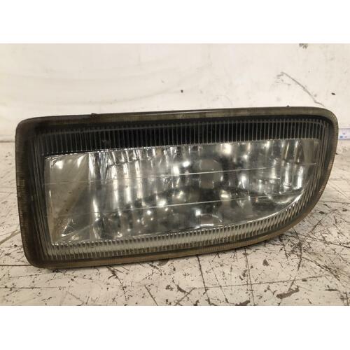 Toyota LANDCRUISER Left Bar Light 100 SERIES 01/98-10/07