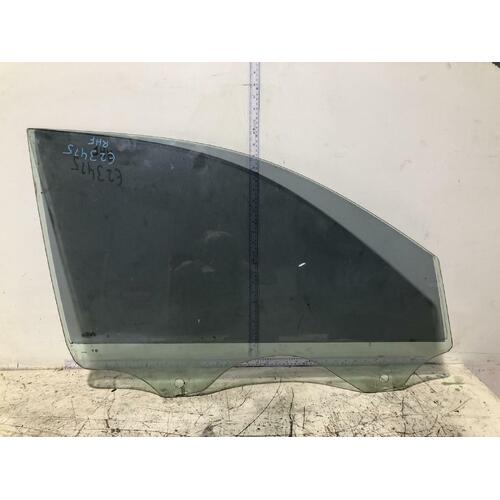 Volkswagen TOUAREG Right Front Door Window Glass 7L 09/03-12/10