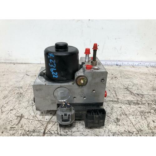 Lexus IS200/IS300 ABS Pump 2 Plug Type 01/98-10/05 P/N 4454053010