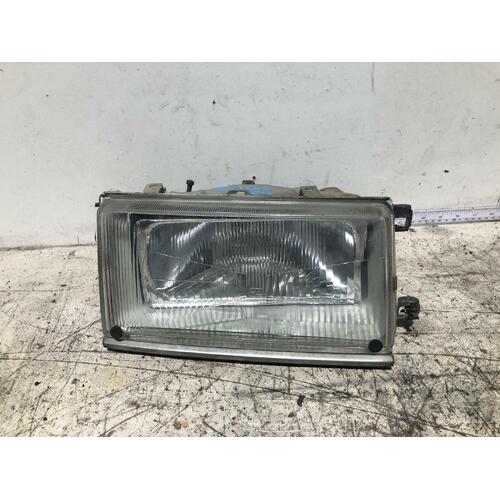 Toyota COROLLA Right Headlight AE82 HELLA 10/86-05/89