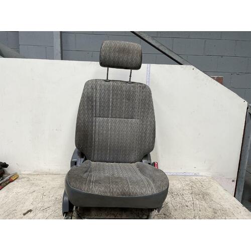 Toyota Hilux Right Front Seat RZN149 09/1997-03/2005