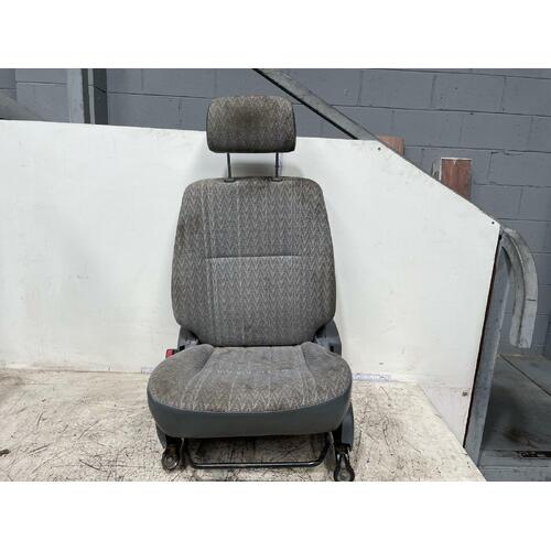 Toyota Hilux Left Front Seat RZN149 09/1997-03/2005