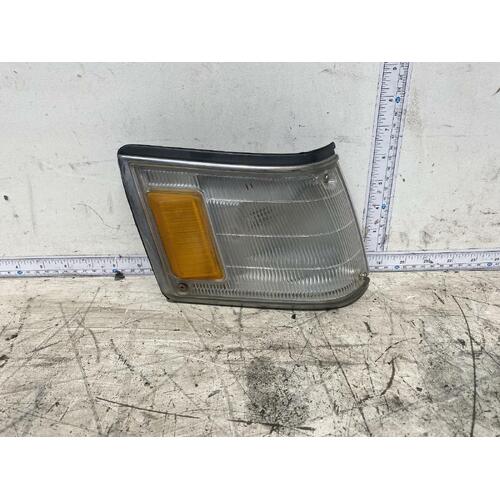 Toyota Corolla Right Corner Light AE82 08/1986-06/1989