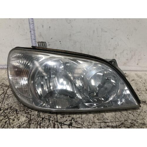 Kia CARNIVAL Right Headlight KV SII 12/01-09/06