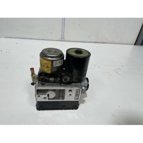 Toyota Camry ABS Pump / Module AHV40 12/2009-11/2011