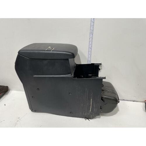 Toyota Kluger Centre Console with Rear Heater Controls GSU40 05/2007-02/2014