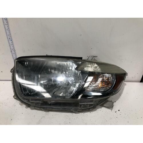 Toyota KLUGER Left Headlight GSU40-GSU45 05/07-09/10