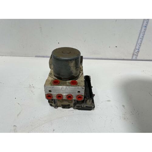 Toyota Tarago ABS Pump / Module ACR50 03/2006-06/2020