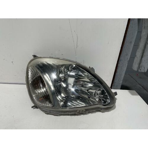 Toyota Echo Right Head Light NCP10 10/2002-09/2005