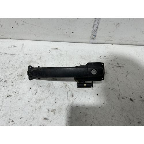 Toyota Corolla Right Front Outer Door Handle ZZE122 12/2001-06/2007