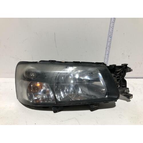 Subaru FORESTER Right Headlight XS 08/04-05/05