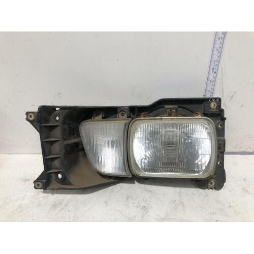 Toyota TOWNACE Left Headlight YR39 VAN 04/92-12/96