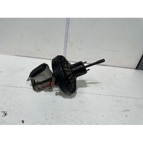 Holden Commodore Brake Booster with master Cylinder VS 07/1997-01/2001