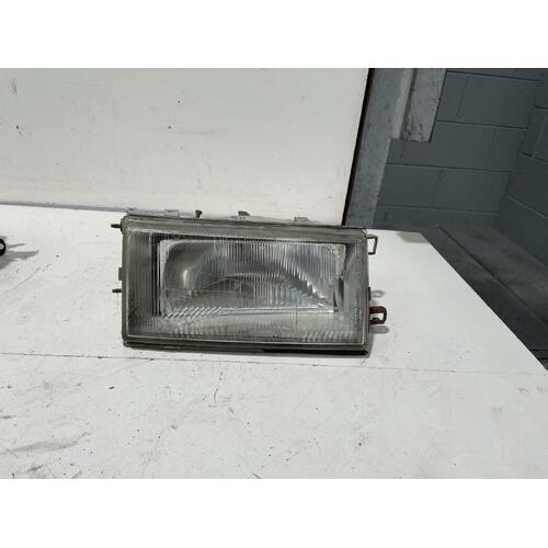 Toyota Corolla Right Head Light AE82 09/1985-09/1986