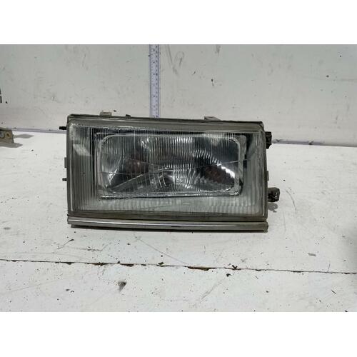 Toyota Corolla Right Head Light AE80 10/1986-05/1989