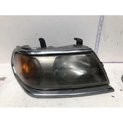 Mitsubishi CHALLENGER Right Headlight PA 09/00-01/06