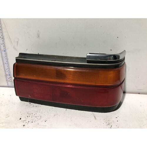 Toyota CAMRY Right Taillight SV21 Sedan 10/89-01/93