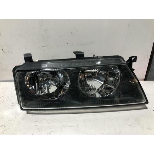 Mitsubishi VERADA Right Headlight KJ 08/00-06/03