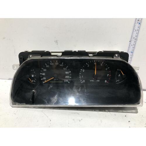 Toyota AVALON Instrument Cluster  MCX10 07/00-09/03 P/N 83800-07070