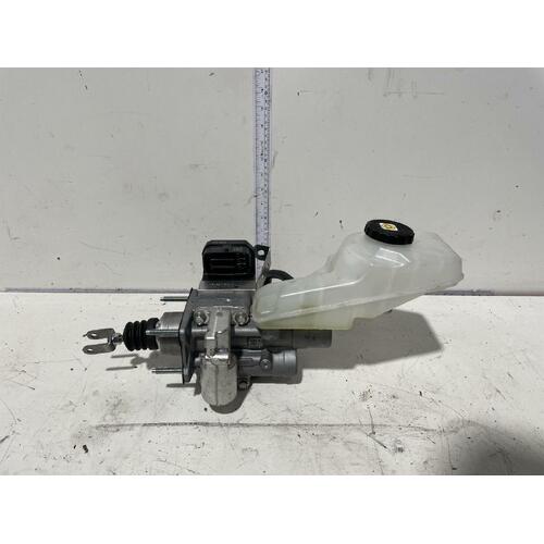 Toyota Corolla Brake Booster ZWE211 07/2018-Current