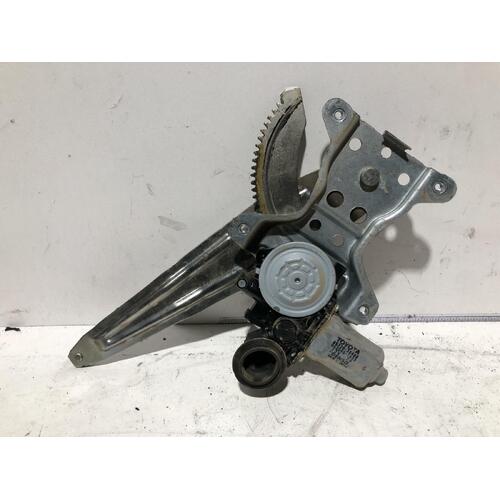 Toyota COROLLA Right Rear Window Reg/Motor ZZE122 Power 12/01-06/07