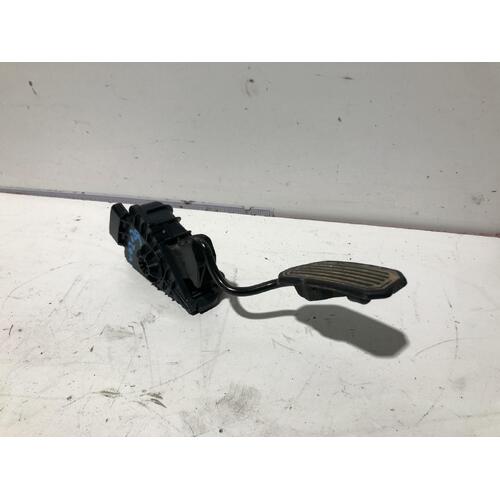 Toyota PRIUS Pedal NHW20 Accelerator Pedal 10/03-05/09