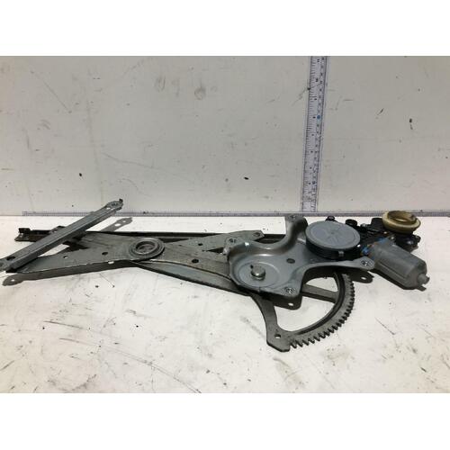 Toyota PRIUS Right Rear Window Reg/Motor NHW20 Power 10/03-05/09