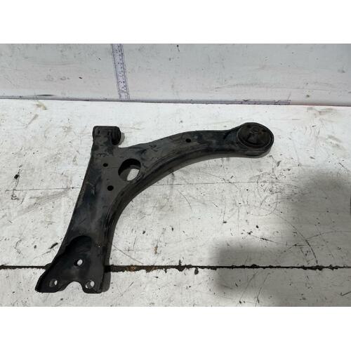 Toyota Prius Right Front Lower Control Arm NHW20 10/2003-04/2009