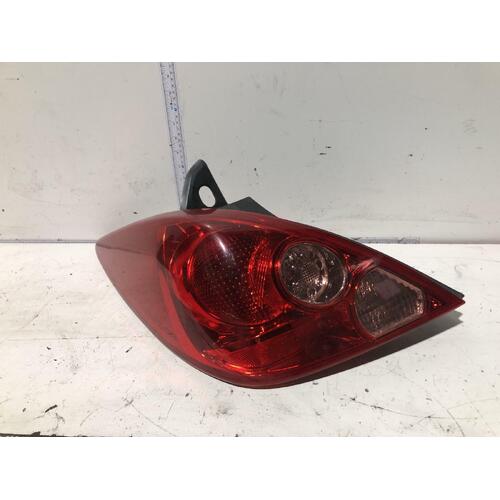 Nissan TIIDA Left Taillight C11 Hatch 09/04-11/09