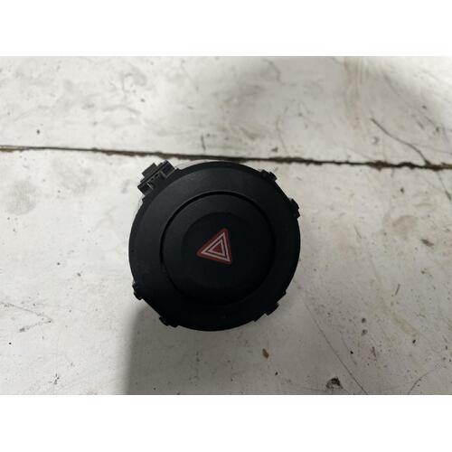 Toyota Yaris Hazard Switch NCP130 10/2011-12/2019