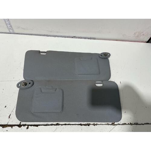 Toyota RAV4 Sun Visor ACA21 07/2000-07/2003