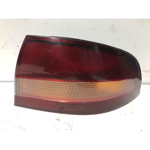 Holden COMMODORE Right Taillight VT S1 Sedan 09/97-05/99