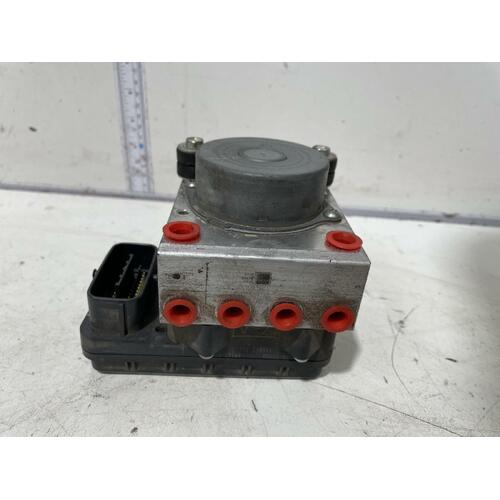 Toyota Corolla ABS Pump / Module ZRE182 03/2015-06/2018