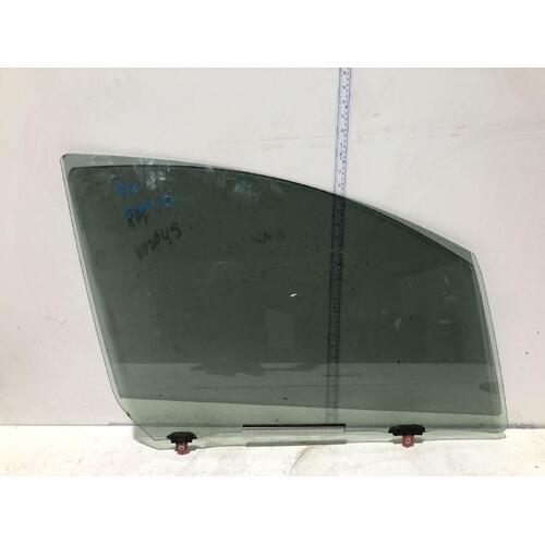 Toyota YARIS Right Front Door Window Glass NCP130 5DR Hatch 08/11-12/19