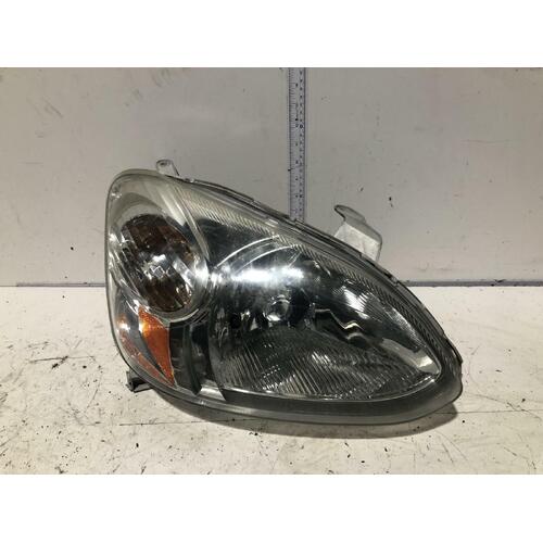 Toyota ECHO Right Headlight NCP10 Sedan 10/02-09/05