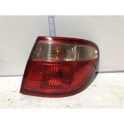 Nissan PULSAR Right Taillight N16 SI Sedan 07/00-07/03