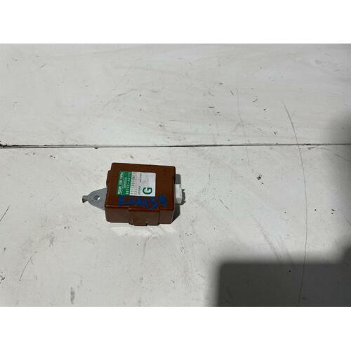 Lexus RX330 Door Receiver Control Module MCU38 01/2003-02/2009