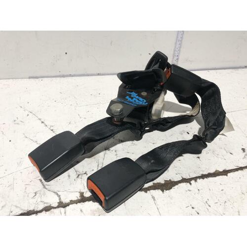 Toyota COROLLA Seat Belt & Stalks AE101 Centre Rear 05/92-10/99 Sedan